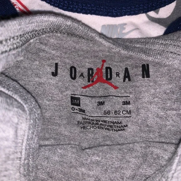 Nike Baby Boy Onesie Bundle - Picture 6 of 7